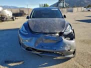 ✅ 2022 Tesla Model Y Long Range • VIN: 7SAYGDEE4NF446397 • Lot: 94078825. Wystawiony na Copart z przebiegiem Nie podano. Bezpłatny archiwum sprzedaży aukcyjnych z USA i szczegółowy raport historii pojazdu na DreamBid. Zdjęcie 5.