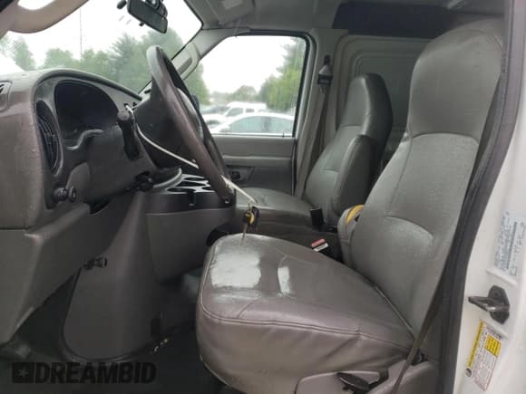 ✅ 2007 Ford Econoline Cargo Commercial • VIN: 1FTNE24WX7DB07027 • Lot: 57235925. Listed on Copart with 129,955 mi. Free auction sales archive from the USA and detailed vehicle history report at DreamBid. Image 7.