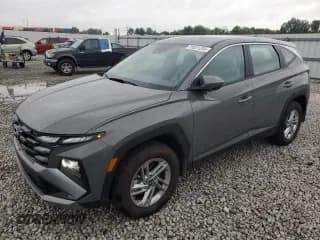 ✅ 2025 Hyundai Tucson SE • VIN: 5NMJACDE3SH569257 • Lot: 70631285. Wystawiony na Copart z przebiegiem 4 726 mil. Bezpłatny archiwum sprzedaży aukcyjnych z USA i szczegółowy raport historii pojazdu na DreamBid. Zdjęcie 1.