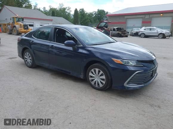 2022 Toyota Camry Hybrid LE с VIN 4T1C31AK7NU039528, выставлен на аукционе IAAI как лот 43074615 с пробегом 32 641 миль миль и . История ставок и продаж доступна на DreamBid. Изображение 1.