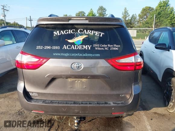 ✅ 2015 Toyota Sienna LE AAS • VIN: 5TDKK3DCXFS675224 • Lot: 42448400. Listed on IAAI with 152,705 mi. Free auction sales archive from the USA and detailed vehicle history report at DreamBid. Image 16.