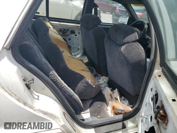 ✅ 1993 Buick Skylark • VIN: 1G4NV54N3PC277837 • Лот: 64002095. Опубликован ранее на Copart с пробегом Не указан. Бесплатный доступ к архиву аукционных продаж из США и подробный отчёт об истории автомобиля на DreamBid. Изображение 10.