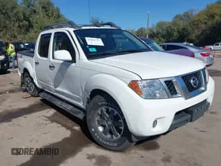 2020 Nissan Frontier SV z VIN 1N6ED0EB3LN712074, wystawiony jako IAAI lot #43398747 z przebiegiem 79 996 mil mil oraz . Historia ofert i sprzedaży dostępna na DreamBid. Obrazek 1.