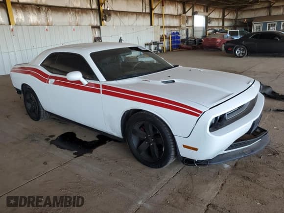 ✅ 2013 Dodge Challenger SXT • VIN: 2C3CDYAG8DH648784 • Lot: 92084445. Wystawiony na Copart z przebiegiem 106 855 mil. Bezpłatny archiwum sprzedaży aukcyjnych z USA i szczegółowy raport historii pojazdu na DreamBid. Zdjęcie 4.