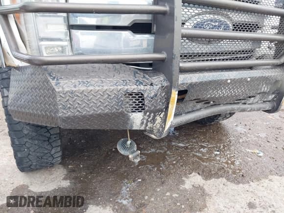 ✅ 2017 Ford F-250 Lariat • VIN: 1FT7W2BT5HEE55697 • Lot: 42652619. Listed on IAAI with 169,787 mi. Free auction sales archive from the USA and detailed vehicle history report at DreamBid. Image 6.