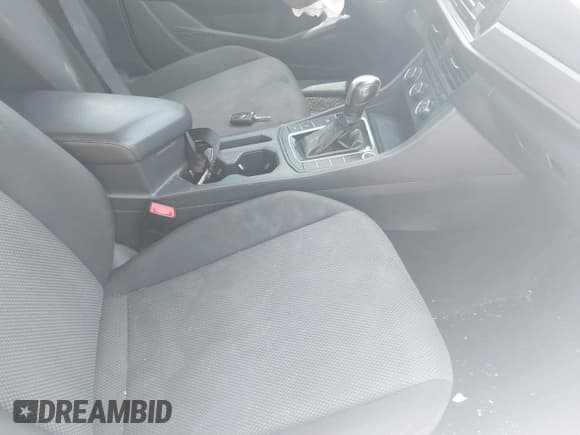 ✅ 2019 Volkswagen Jetta S • VIN: 3VWCB7BUXKM243277 • Лот: 42864499. Опубликован ранее на IAAI с пробегом 76 795 миль. Бесплатный доступ к архиву аукционных продаж из США и подробный отчёт об истории автомобиля на DreamBid. Изображение 5.