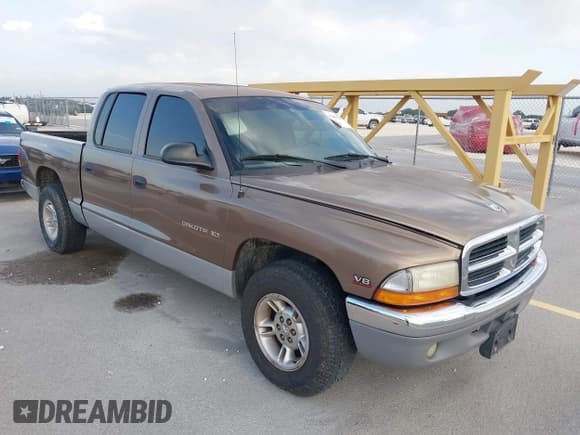✅ 2000 Dodge Dakota Sport • VIN: 1B7GL2AZ8YS716918 • Lot: 42467015. Listed on IAAI with 149,961 mi. Free auction sales archive from the USA and detailed vehicle history report at DreamBid. Image 1.