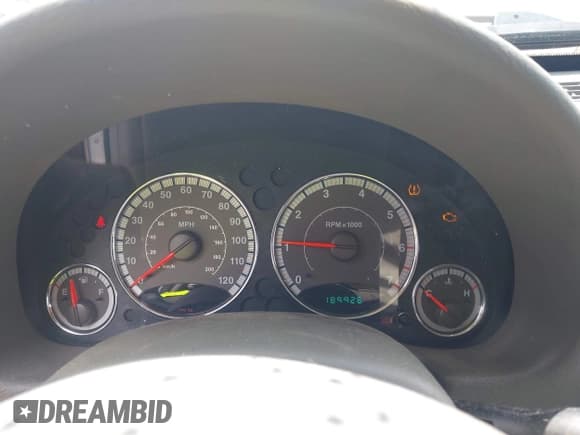 ✅ 2005 Jeep Liberty Limited • VIN: 1J4GK58K15W633519 • Lot: 42240372. Listed on IAAI with 189,926 mi. Free auction sales archive from the USA and detailed vehicle history report at DreamBid. Image 7.