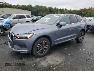 ✅ 2021 Volvo XC60 Momentum • VIN: YV4102RK4M1758523 • Lot: 84975185. Wystawiony na Copart z przebiegiem 52 206 mil. Bezpłatny archiwum sprzedaży aukcyjnych z USA i szczegółowy raport historii pojazdu na DreamBid. Zdjęcie 1.
