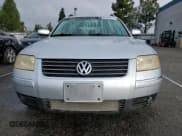 ✅ 2002 Volkswagen Passat GLX • VIN: WVWWH63B12E376702 • Lot: 82555674. Wystawiony na Copart z przebiegiem 191 443 mil. Bezpłatny archiwum sprzedaży aukcyjnych z USA i szczegółowy raport historii pojazdu na DreamBid. Zdjęcie 5.