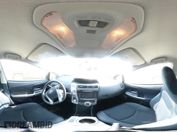 ✅ 2015 Toyota Prius Two • VIN: JTDZN3EUXFJ015856 • Lot: 42910012. Listed on IAAI with 194,958 mi. Free auction sales archive from the USA and detailed vehicle history report at DreamBid. Image 18.