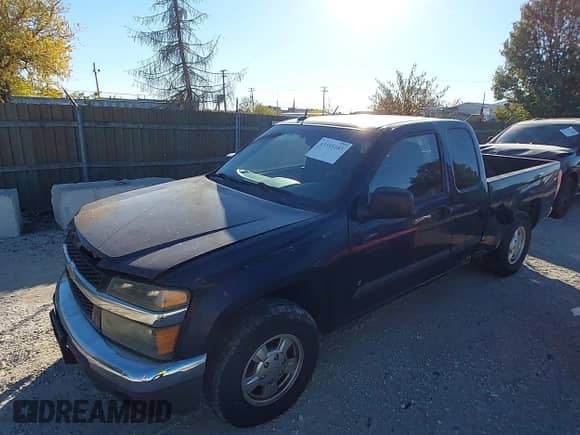2008 Chevrolet Colorado LS with VIN 1GCCS199588160595, listed as a IAAI auction lot 43595185 with 220,281 mi miles and . Bid and sale history available at DreamBid. Image 2.
