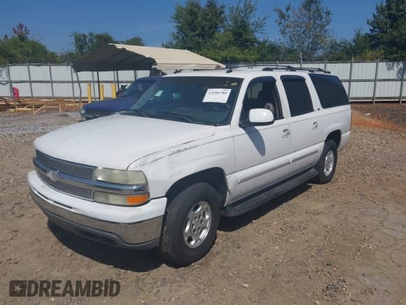 ✅ 2003 Chevrolet Suburban LT • VIN: 3GNEC16Z93G207003 • Lot: 43206788. Listed on IAAI with 372,611 mi. Free auction sales archive from the USA and detailed vehicle history report at DreamBid. Image 2.
