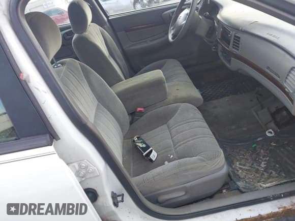 ✅ 2000 Chevrolet Impala • VIN: 2G1WF52E8Y9240907 • Lot: 41633130. Listed on IAAI with 204,173 mi. Free auction sales archive from the USA and detailed vehicle history report at DreamBid. Image 5.