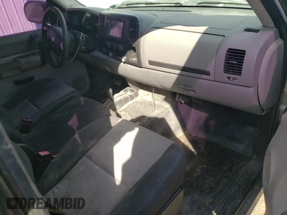 ✅ 2007 Chevrolet Silverado 1500 1LT • VIN: 1GCEK19C77Z616982 • Lot: 75725394. Listed on Copart with 168,189 mi. Free auction sales archive from the USA and detailed vehicle history report at DreamBid. Image 8.