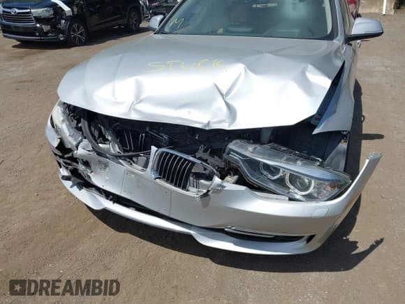 ✅ 2013 BMW 3 Series 335i • VIN: WBA3A9C55DF475648 • Lot: 42310502. Listed on IAAI with 151,823 mi. Free auction sales archive from the USA and detailed vehicle history report at DreamBid. Image 6.