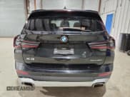 ✅ 2023 BMW X3 sDrive30i • VIN: 5UX43DP06P9R81543 • Lot: 90834585. Wystawiony na Copart z przebiegiem 58 500 mil. Bezpłatny archiwum sprzedaży aukcyjnych z USA i szczegółowy raport historii pojazdu na DreamBid. Zdjęcie 6.