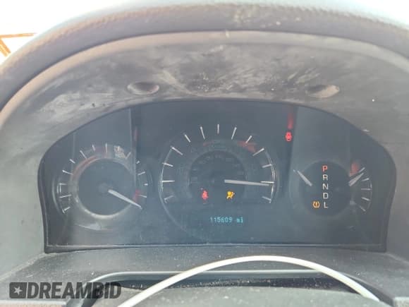 ✅ 2010 Mercury Milan • VIN: 3MEHM0HA3AR603528 • Lot: 65342965. Wystawiony na Copart z przebiegiem 115 609 mil. Bezpłatny archiwum sprzedaży aukcyjnych z USA i szczegółowy raport historii pojazdu na DreamBid. Zdjęcie 9.