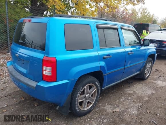 ✅ 2008 Jeep Patriot Sport • VIN: 1J8FT28W98D519051 • Лот: 43464220. Опубликован ранее на IAAI с пробегом 99 302 миль. Бесплатный доступ к архиву аукционных продаж из США и подробный отчёт об истории автомобиля на DreamBid. Изображение 4.