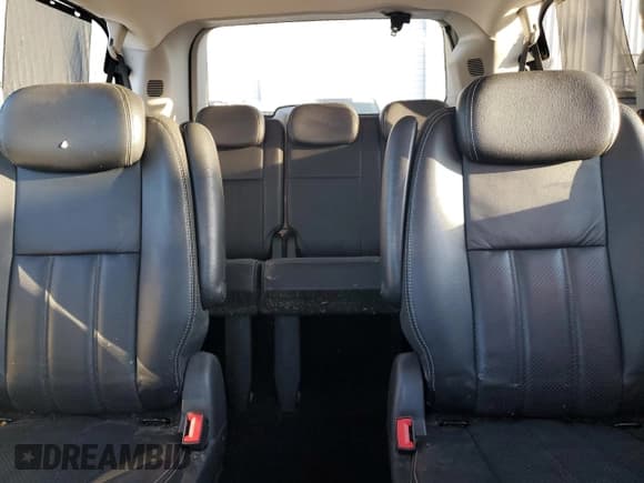 ✅ 2010 Chrysler Town & Country Touring Plus • VIN: 2A4RR8D1XAR496098 • Lot: 83935055. Wystawiony na Copart z przebiegiem 137 826 mil. Bezpłatny archiwum sprzedaży aukcyjnych z USA i szczegółowy raport historii pojazdu na DreamBid. Zdjęcie 10.