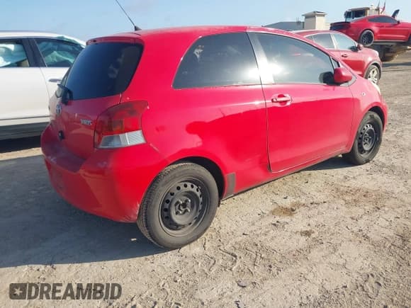✅ 2010 Toyota Yaris • VIN: JTDJT4K36A5289903 • Lot: 42939635. Wystawiony na IAAI z przebiegiem 104 595 mil. Bezpłatny archiwum sprzedaży aukcyjnych z USA i szczegółowy raport historii pojazdu na DreamBid. Zdjęcie 4.