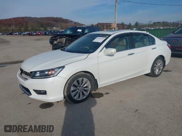 ✅ 2014 Honda Accord EX-L • VIN: 1HGCR2F88EA236135 • Lot: 43582616. Listed on IAAI with 90,772 mi. Free auction sales archive from the USA and detailed vehicle history report at DreamBid. Image 21.
