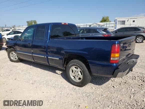 ✅ 2001 Chevrolet Silverado 1500 LS • VIN: 2GCEC19T211366175 • Lot: 76179174. Listed on Copart with 129,984 mi. Free auction sales archive from the USA and detailed vehicle history report at DreamBid. Image 2.