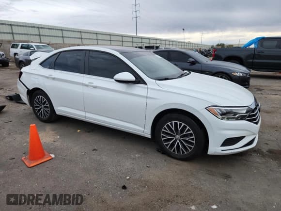 ✅ 2019 Volkswagen Jetta S • VIN: 3VWC57BU0KM086222 • Lot: 87120265. Listed on Copart with 55,135 mi. Free auction sales archive from the USA and detailed vehicle history report at DreamBid. Image 4.