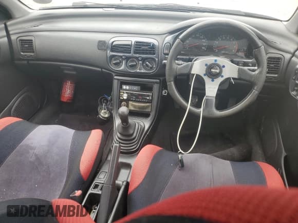 ✅ 1995 Subaru Impreza • VIN: GC8030988 • Lot: 70242354. Wystawiony na Copart z przebiegiem 123 696 mil. Bezpłatny archiwum sprzedaży aukcyjnych z USA i szczegółowy raport historii pojazdu na DreamBid. Zdjęcie 8.