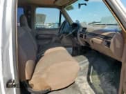 ✅ 1996 Ford F-250 • VIN: 1FTHX26H2TEB50917 • Lot: 63067865. Wystawiony na Copart z przebiegiem 284 378 mil. Bezpłatny archiwum sprzedaży aukcyjnych z USA i szczegółowy raport historii pojazdu na DreamBid. Zdjęcie 10.