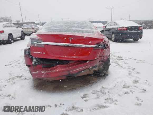 ✅ 2017 Tesla Model S 60 • VIN: 5YJSA1E17HF228460 • Lot: 41313662. Listed on IAAI with Not provided. Free auction sales archive from the USA and detailed vehicle history report at DreamBid. Image 16.