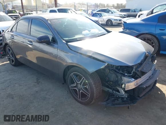 ✅ 2021 Mercedes-Benz A 220 • VIN: W1K3G4EB6MJ290020 • Lot: 41691773. Wystawiony na IAAI z przebiegiem 53 991 mil. Bezpłatny archiwum sprzedaży aukcyjnych z USA i szczegółowy raport historii pojazdu na DreamBid. Zdjęcie 1.