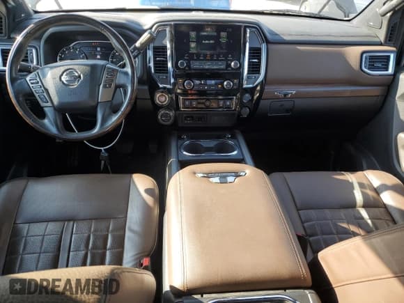 ✅ 2020 Nissan Titan Platinum Reserve • VIN: 1N6AA1ED3LN500872 • Lot: 43754975. Wystawiony na Copart z przebiegiem 51 323 mil. Bezpłatny archiwum sprzedaży aukcyjnych z USA i szczegółowy raport historii pojazdu na DreamBid. Zdjęcie 8.