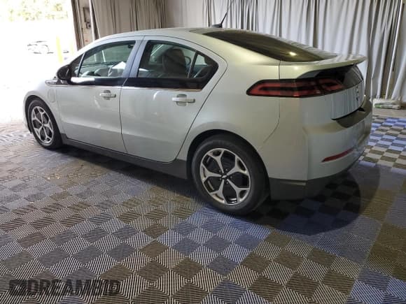 ✅ 2013 Chevrolet Volt • VIN: 1G1RH6E40DU113887 • Lot: 85933485. Wystawiony na Copart z przebiegiem 104 471 mil. Bezpłatny archiwum sprzedaży aukcyjnych z USA i szczegółowy raport historii pojazdu na DreamBid. Zdjęcie 2.