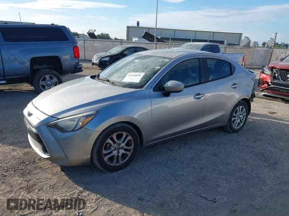 ✅ 2016 Toyota Yaris • VIN: 3MYDLBYV6GY115112 • Lot: 43644856. Listed on IAAI with 165,209 mi. Free auction sales archive from the USA and detailed vehicle history report at DreamBid. Image 18.