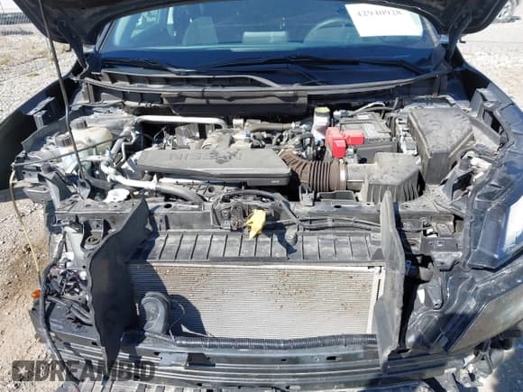 ✅ 2024 Nissan Rogue S • VIN: 5N1BT3AA9RC682912 • Lot: 42940928. Wystawiony na IAAI z przebiegiem 51 350 mil. Bezpłatny archiwum sprzedaży aukcyjnych z USA i szczegółowy raport historii pojazdu na DreamBid. Zdjęcie 10.