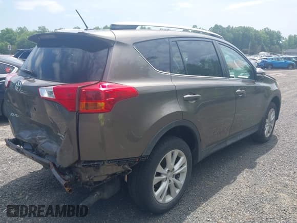 ✅ 2015 Toyota RAV4 Limited • VIN: 2T3DFREV5FW380479 • Lot: 42464096. Wystawiony na IAAI z przebiegiem 81 803 mil. Bezpłatny archiwum sprzedaży aukcyjnych z USA i szczegółowy raport historii pojazdu na DreamBid. Zdjęcie 4.