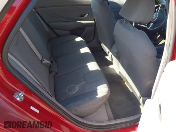 ✅ 2021 Hyundai Elantra SE • VIN: KMHLL4AG1MU071872 • Lot: 43457624. Listed on IAAI with 63,154 mi. Free auction sales archive from the USA and detailed vehicle history report at DreamBid. Image 8.