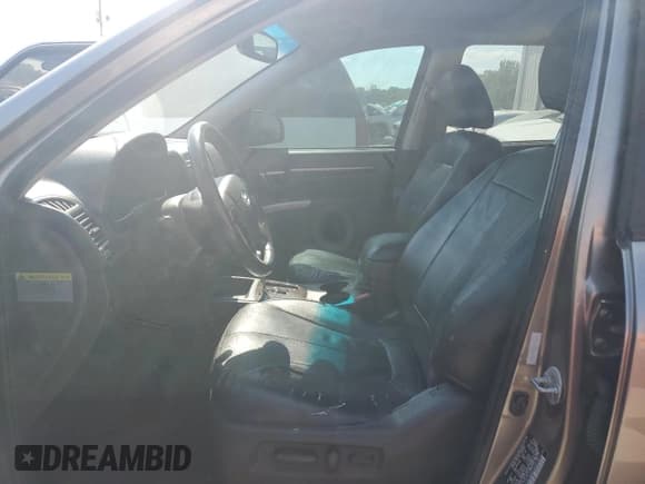 ✅ 2012 Hyundai Santa Fe Limited • VIN: 5XYZK3AB0CG095385 • Lot: 52490164. Listed on Copart with Not provided. Free auction sales archive from the USA and detailed vehicle history report at DreamBid. Image 7.