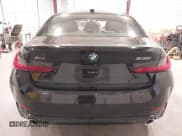 ✅ 2025 BMW 3 Series 330i xDrive • VIN: 3MW89CW03S8F07417 • Lot: 41645759. Wystawiony na IAAI z przebiegiem 1 345 mil. Bezpłatny archiwum sprzedaży aukcyjnych z USA i szczegółowy raport historii pojazdu na DreamBid. Zdjęcie 17.