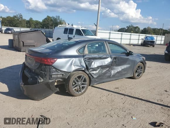 ✅ 2020 Kia Forte GT-Line • VIN: 3KPF34ADXLE248794 • Лот: 84256385. Опубликован ранее на Copart с пробегом 68 155 миль. Бесплатный доступ к архиву аукционных продаж из США и подробный отчёт об истории автомобиля на DreamBid. Изображение 3.