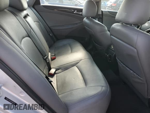 ✅ 2014 Hyundai Sonata Limited • VIN: 5NPEC4AB0EH863122 • Lot: 81971305. Listed on Copart with 124,581 mi. Free auction sales archive from the USA and detailed vehicle history report at DreamBid. Image 10.