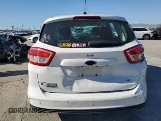 ✅ 2017 Ford C-Max SE • VIN: 1FADP5EU9HL108090 • Lot: 82591575. Wystawiony na Copart z przebiegiem 147 774 mil. Bezpłatny archiwum sprzedaży aukcyjnych z USA i szczegółowy raport historii pojazdu na DreamBid. Zdjęcie 6.
