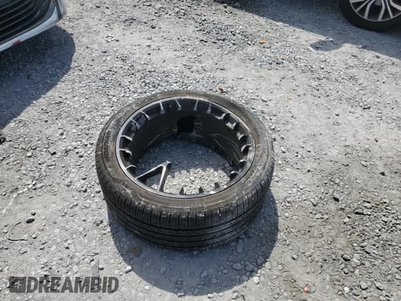 ✅ 2005 Porsche Cayenne S • VIN: WP1AB29P65LA65966 • Lot: 81590775. Listed on Copart with Not provided. Free auction sales archive from the USA and detailed vehicle history report at DreamBid. Image 13.