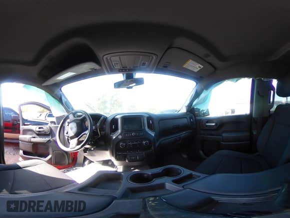 2020 Chevrolet Silverado 1500 Custom Trail Boss z VIN 1GCPYCEF0LZ153399, wystawiony jako IAAI lot #43232591 z przebiegiem 53 389 mil mil oraz . Historia ofert i sprzedaży dostępna na DreamBid. Obrazek 18.