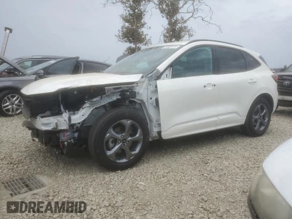 ✅ 2023 Ford Escape ST-Line • VIN: 1FMCU0MZ1PUB32368 • Lot: 81802815. Listed on Copart with 31,174 mi. Free auction sales archive from the USA and detailed vehicle history report at DreamBid. Image 1.