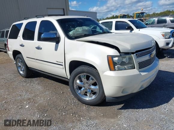 ✅ 2013 Chevrolet Tahoe LTZ • VIN: 1GNSCCE09DR141152 • Lot: 43560948. Listed on IAAI with 191,284 mi. Free auction sales archive from the USA and detailed vehicle history report at DreamBid. Image 1.