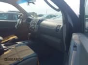 ✅ 2010 Nissan Frontier SE • VIN: 1N6AD0ER1AC439608 • Лот: 42435851. Опубликован ранее на IAAI с пробегом 101 588 миль. Бесплатный доступ к архиву аукционных продаж из США и подробный отчёт об истории автомобиля на DreamBid. Изображение 5.