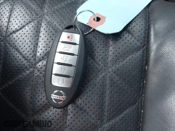 ✅ 2019 Nissan Murano SV • VIN: 5N1AZ2MJ1KN126488 • Lot: 43518373. Listed on IAAI with 125,900 mi. Free auction sales archive from the USA and detailed vehicle history report at DreamBid. Image 11.