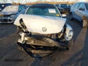 ✅ 2018 Volkswagen Beetle SE • VIN: 3VWJD7AT7JM711667 • Лот: 43696363. Опубликован ранее на IAAI с пробегом 60 156 миль. Бесплатный доступ к архиву аукционных продаж из США и подробный отчёт об истории автомобиля на DreamBid. Изображение 6.